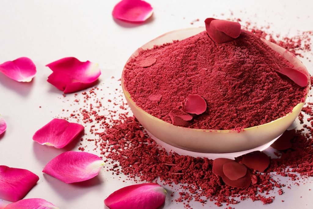 What is Rose Petal Powder Used for?
